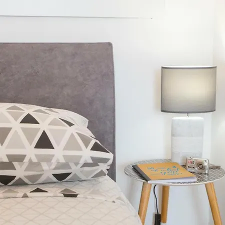 Lux Draga With Balkony شقة